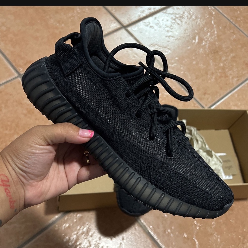 Adidas Yeezy Boost 350 V2 onyx (2022/2023)